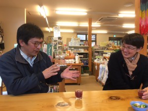 丸森耕野の八島哲郎さんと早川真理さん